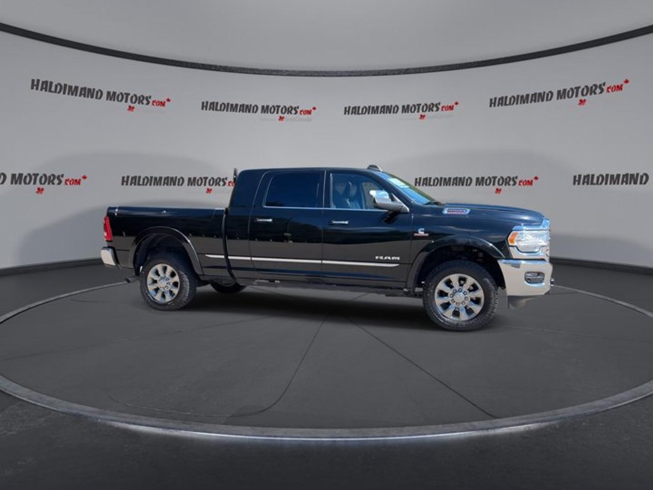 2021 RAM 2500 Limited Mega Cab 6'4 Box 4x4 | No accidents Photo
