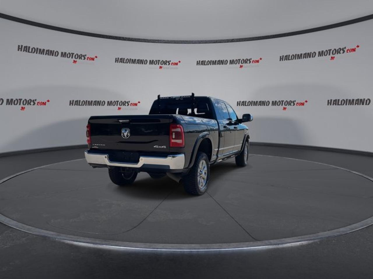 2021 RAM 2500 Limited Mega Cab 6'4 Box 4x4 | No accidents Photo
