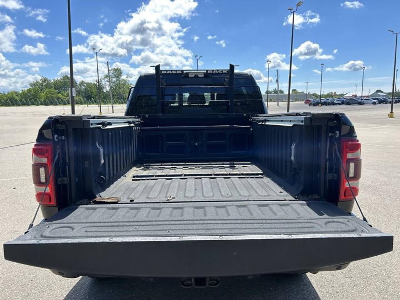 2021 RAM 2500 Limited Mega Cab 6'4 Box 4x4 | No accidents Photo