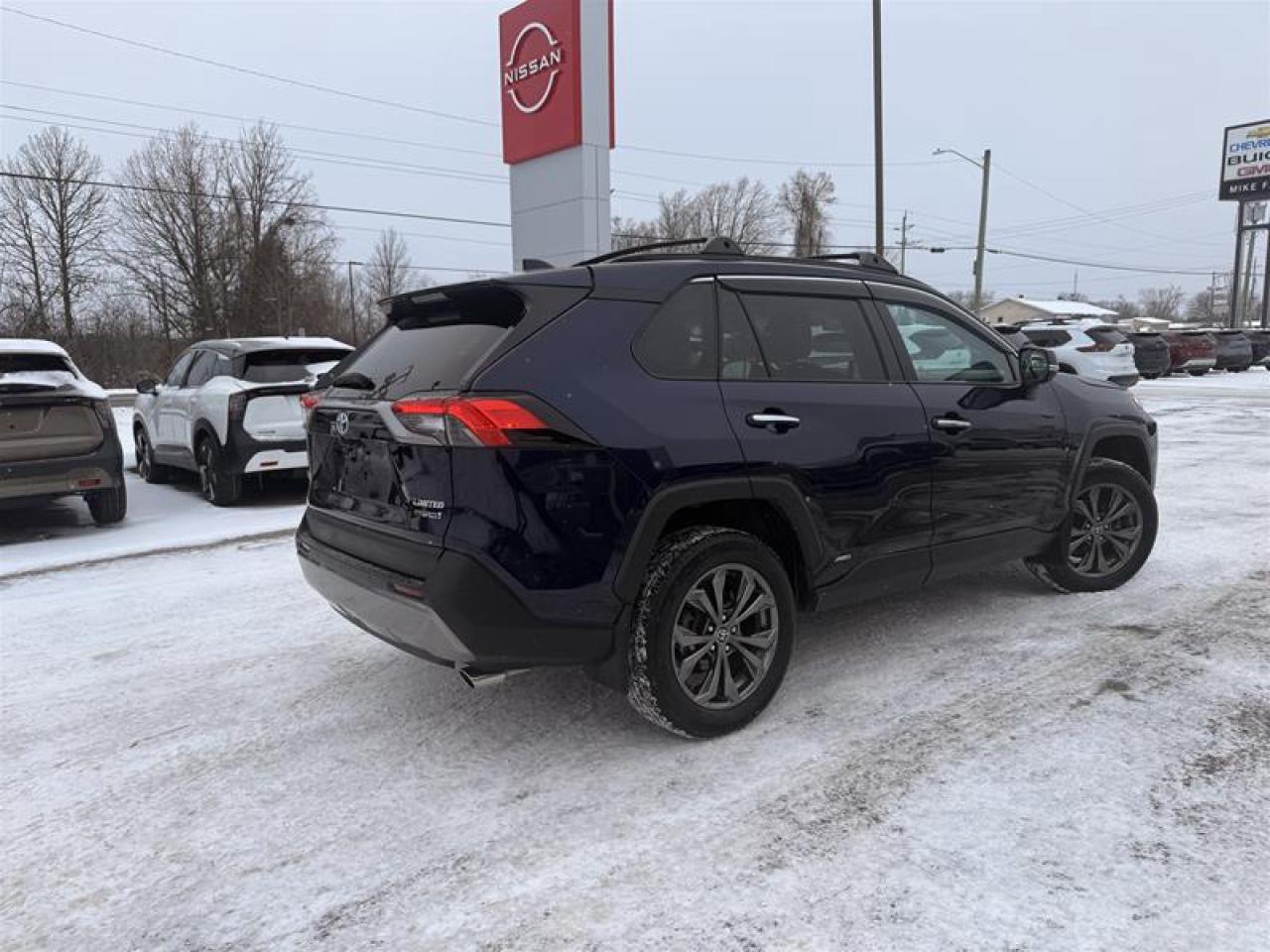 2023 Toyota RAV4 Hybrid Limited AWD Photo4