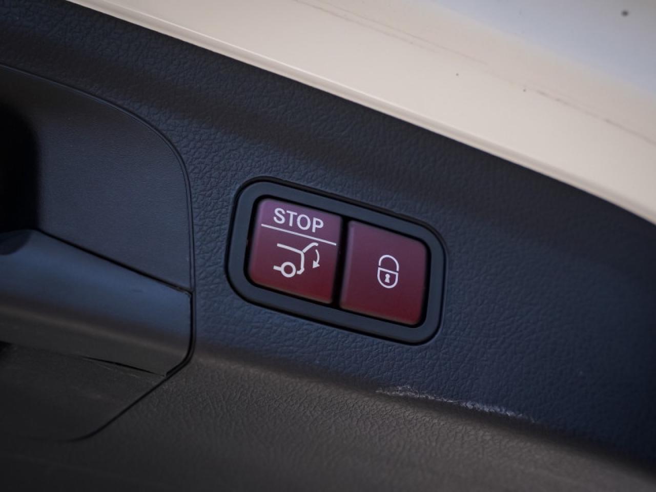 2021 Mercedes-Benz GLE350 4MATIC SUV  - Sunroof Photo