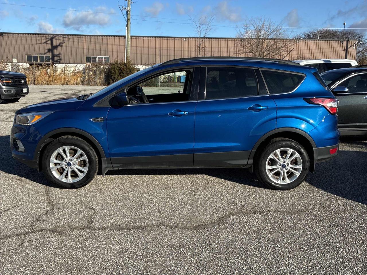 2017 Ford Escape SE AWD Photo0