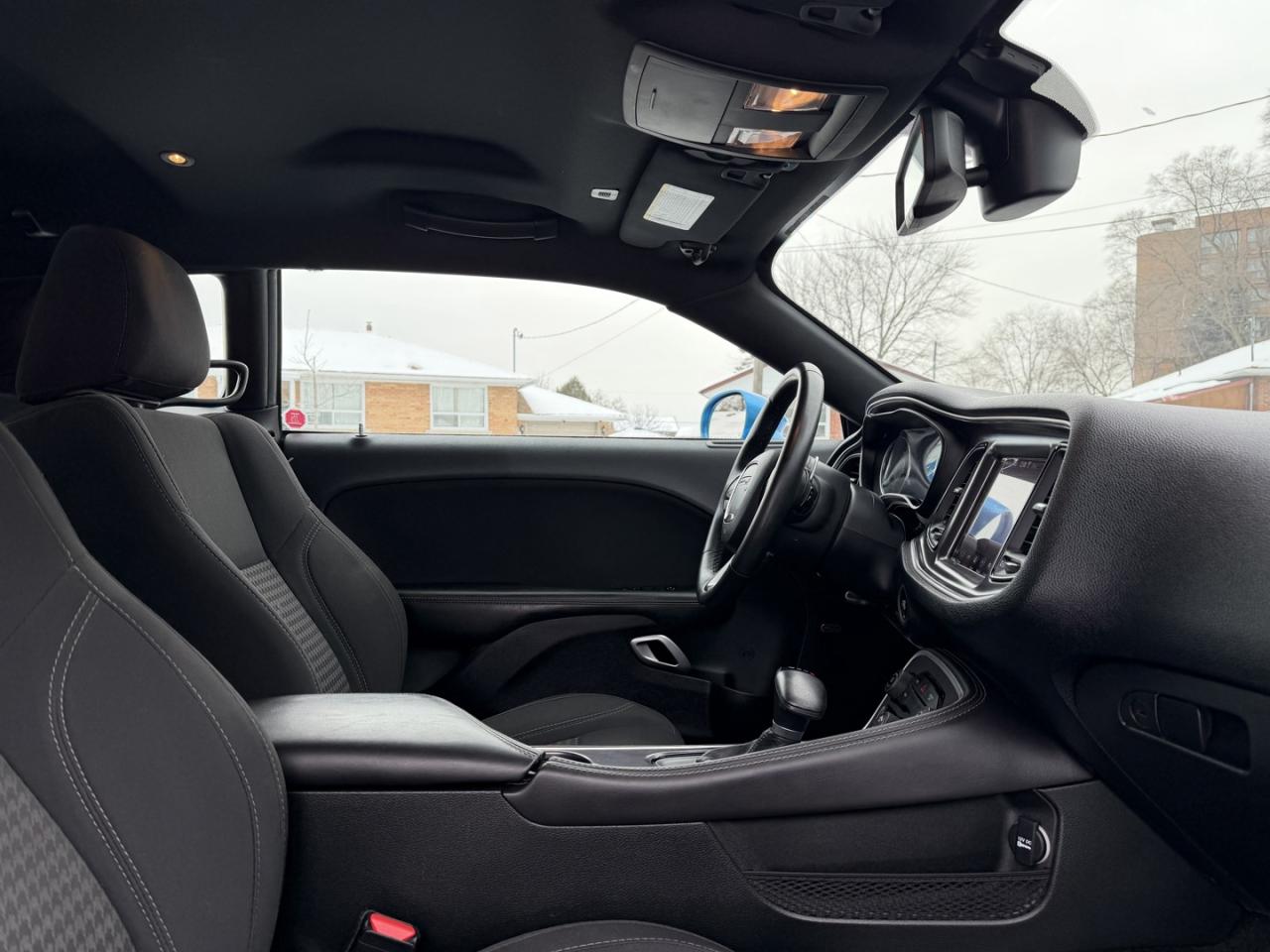 2018 Dodge Challenger SXT Photo