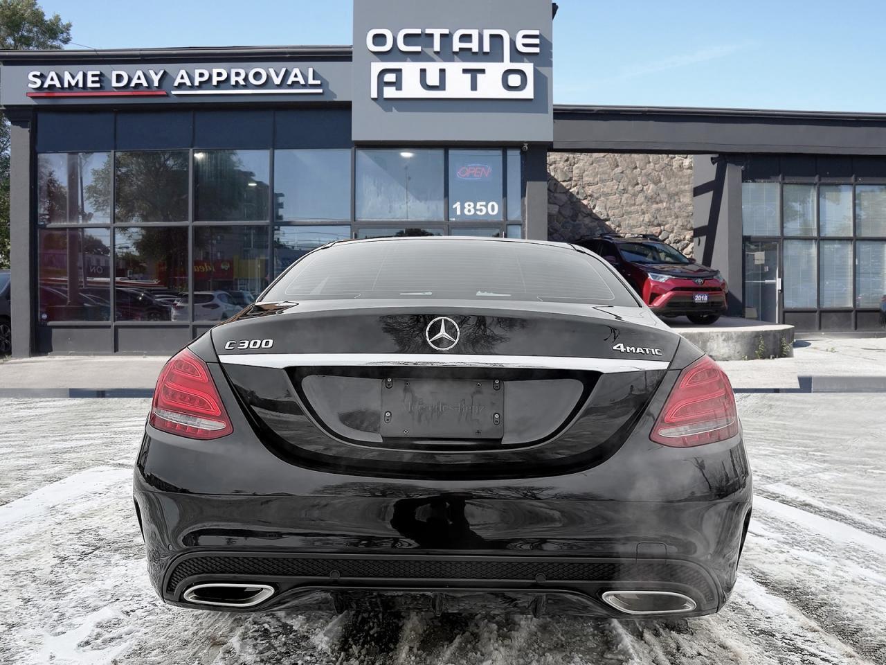 2018 Mercedes-Benz C-Class C 300 4MATIC Sedan Photo4