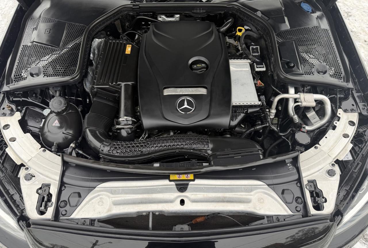 2018 Mercedes-Benz C-Class C 300 4MATIC Sedan Photo