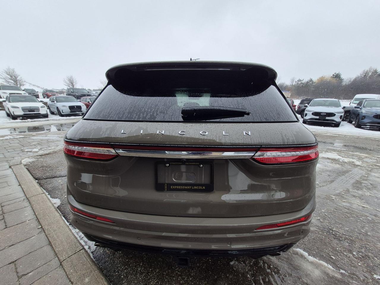 2025 Lincoln Corsair GRAND TOURING, LEATHER, HEATED STEERING WHEEL! Photo