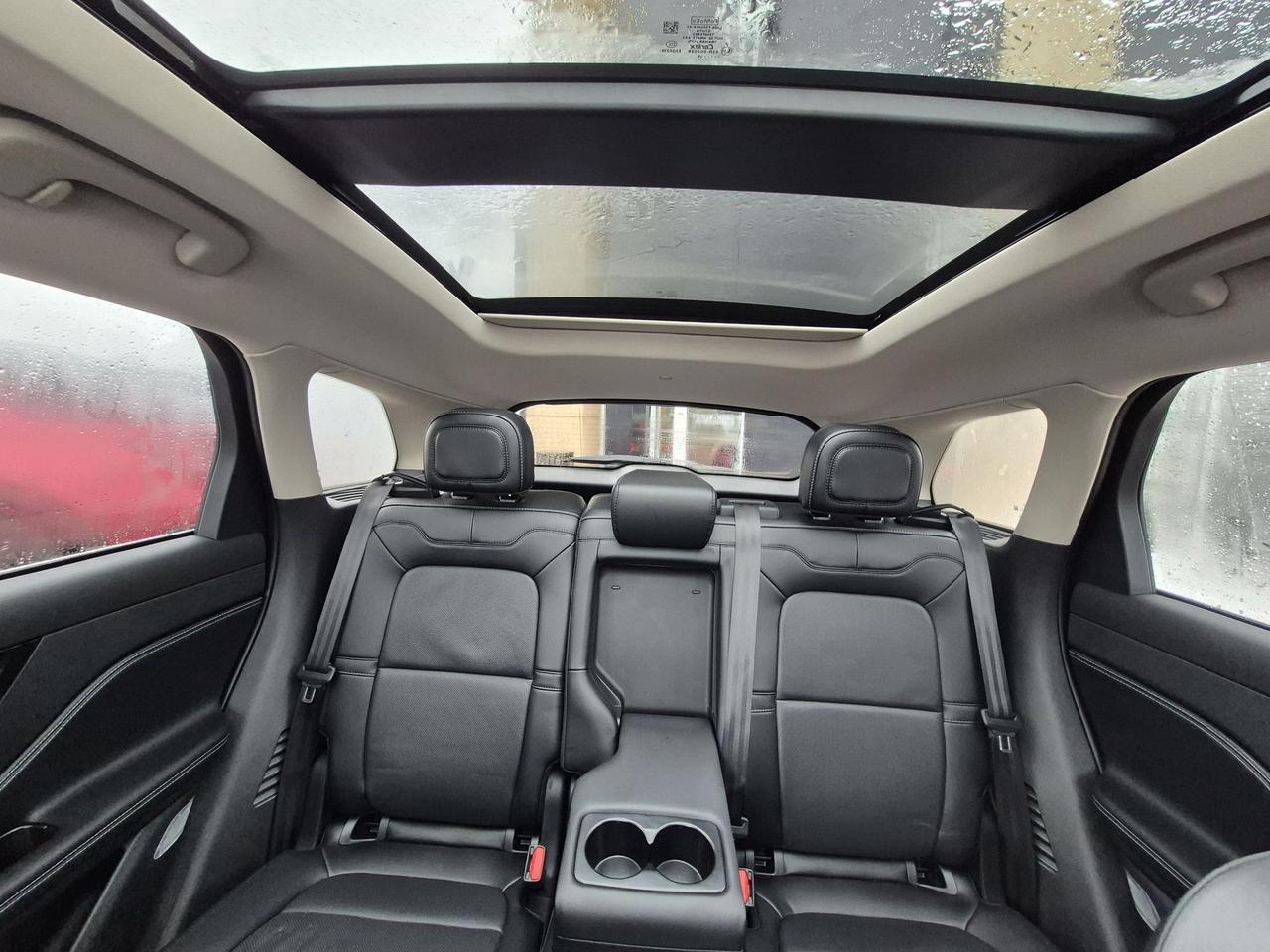 2025 Lincoln Corsair GRAND TOURING, LEATHER, HEATED STEERING WHEEL! Photo