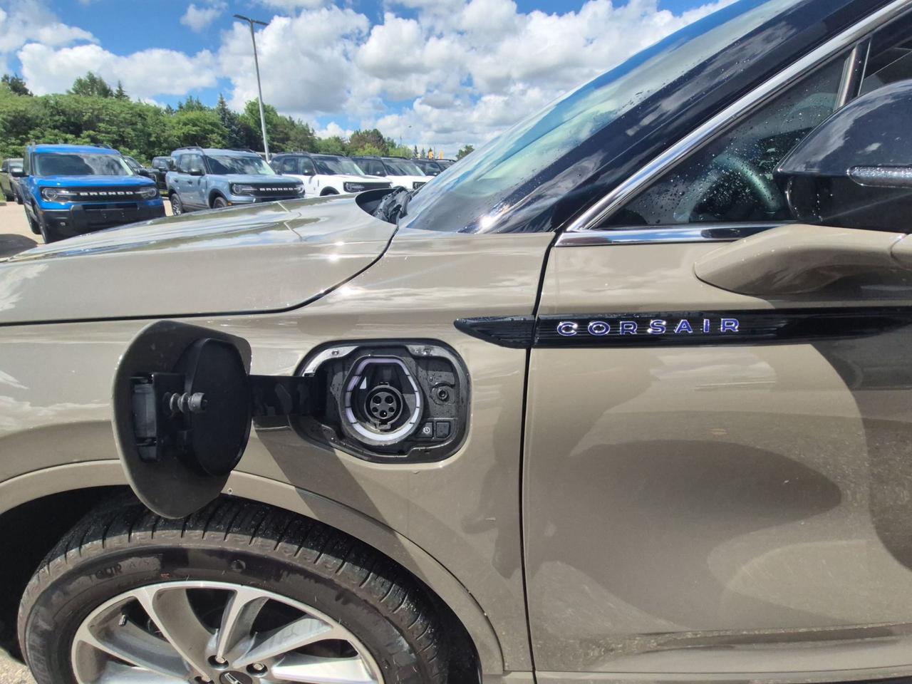 2025 Lincoln Corsair GRAND TOURING, LEATHER, HEATED STEERING WHEEL! Photo