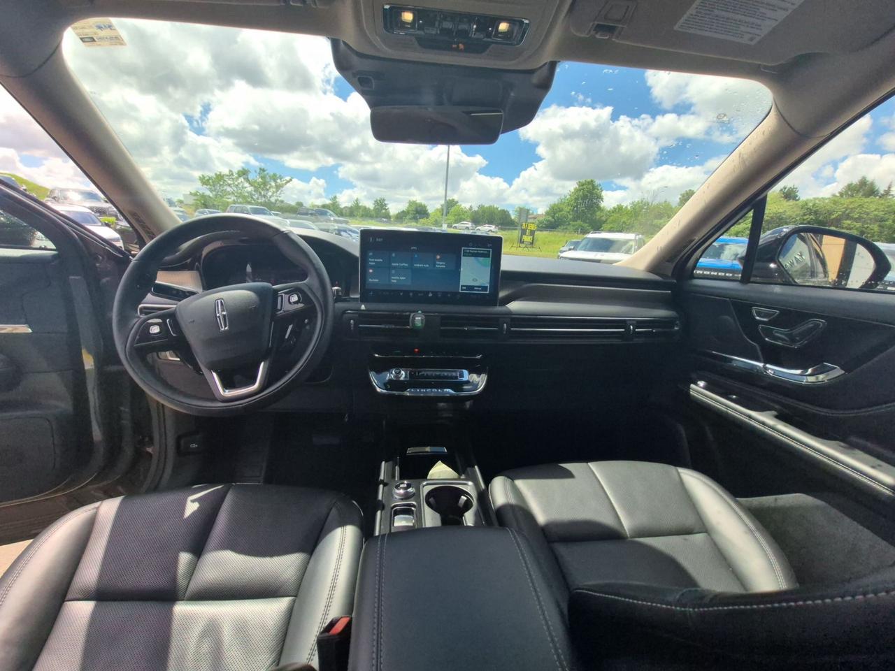 2025 Lincoln Corsair GRAND TOURING, LEATHER, HEATED STEERING WHEEL! Photo