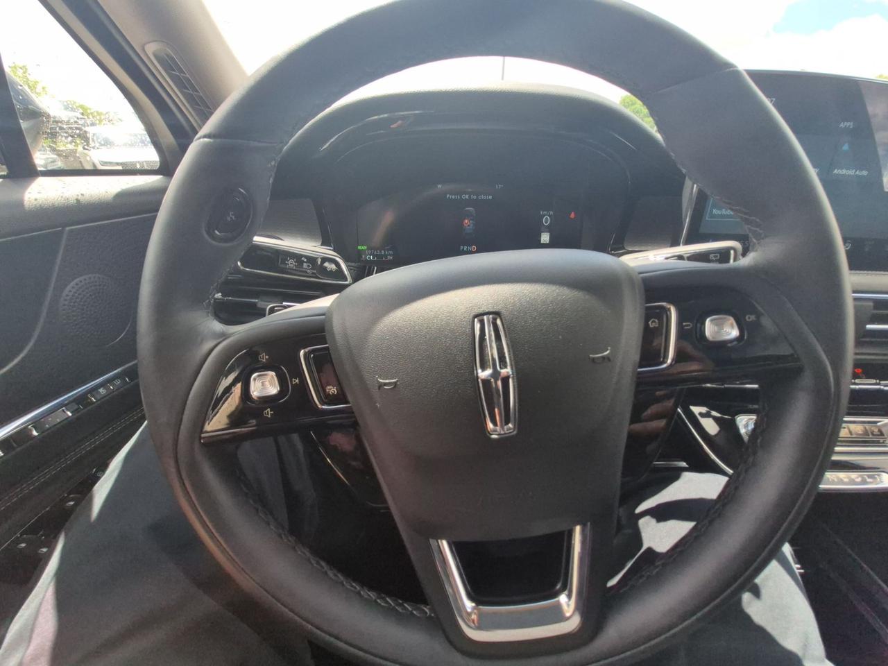 2025 Lincoln Corsair GRAND TOURING, LEATHER, HEATED STEERING WHEEL! Photo