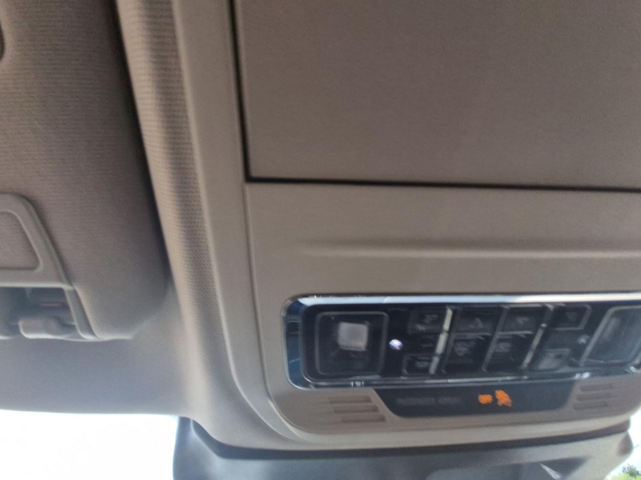2025 Lincoln Corsair GRAND TOURING, LEATHER, HEATED STEERING WHEEL! Photo
