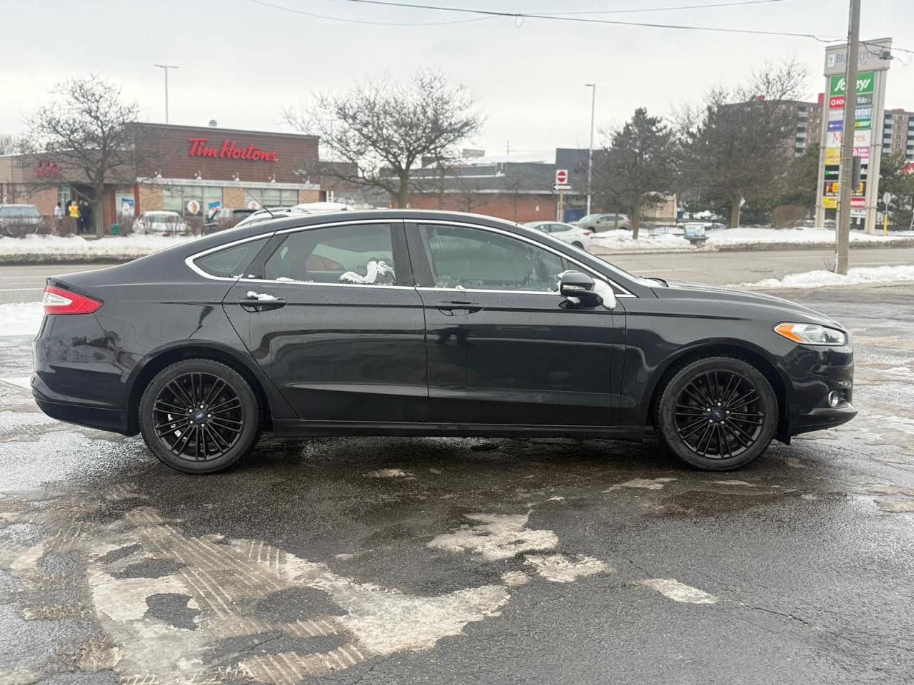 2016 Ford Fusion SE Photo3