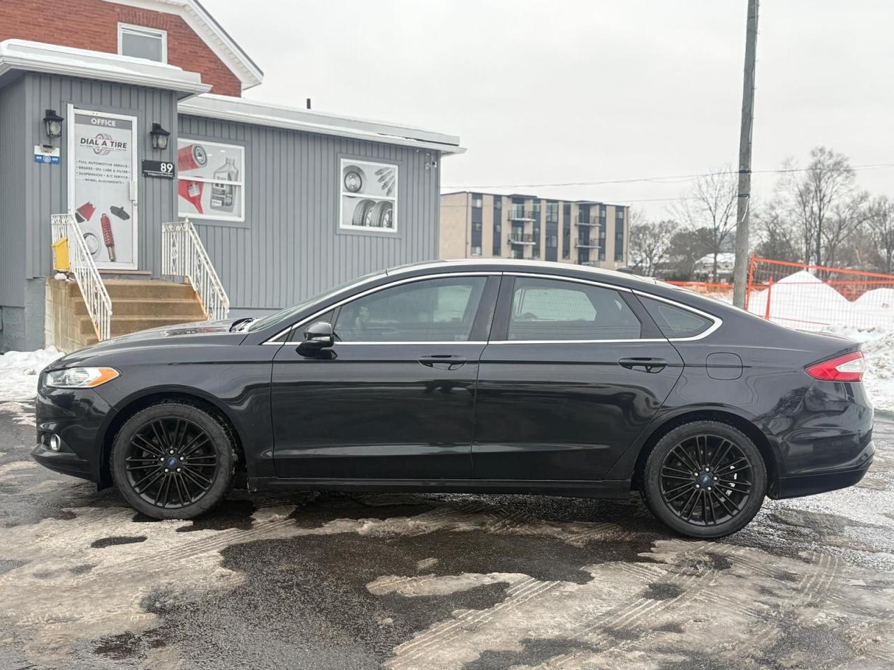 2016 Ford Fusion SE Photo