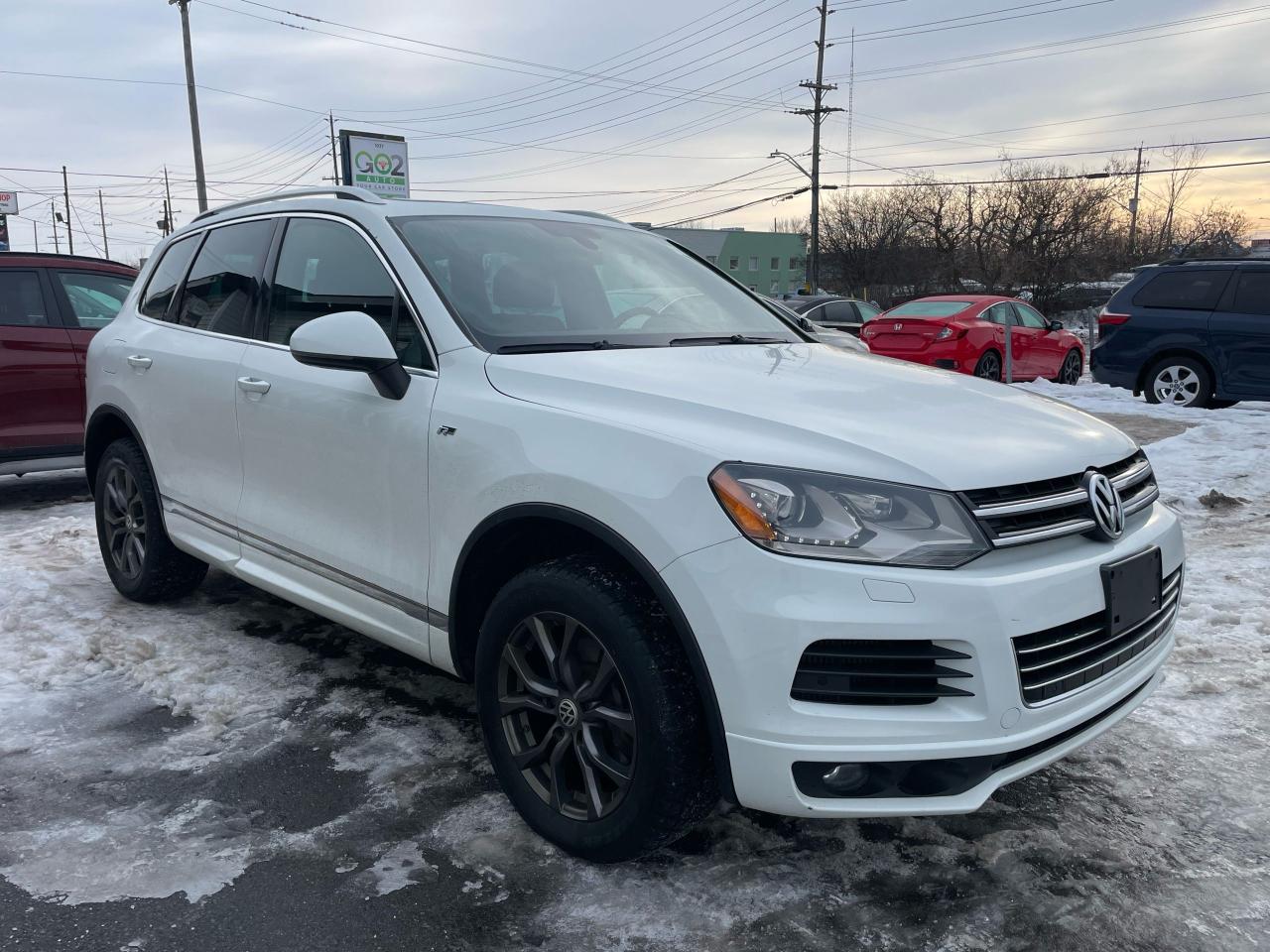 2014 Volkswagen Touareg HIGHLINE Photo