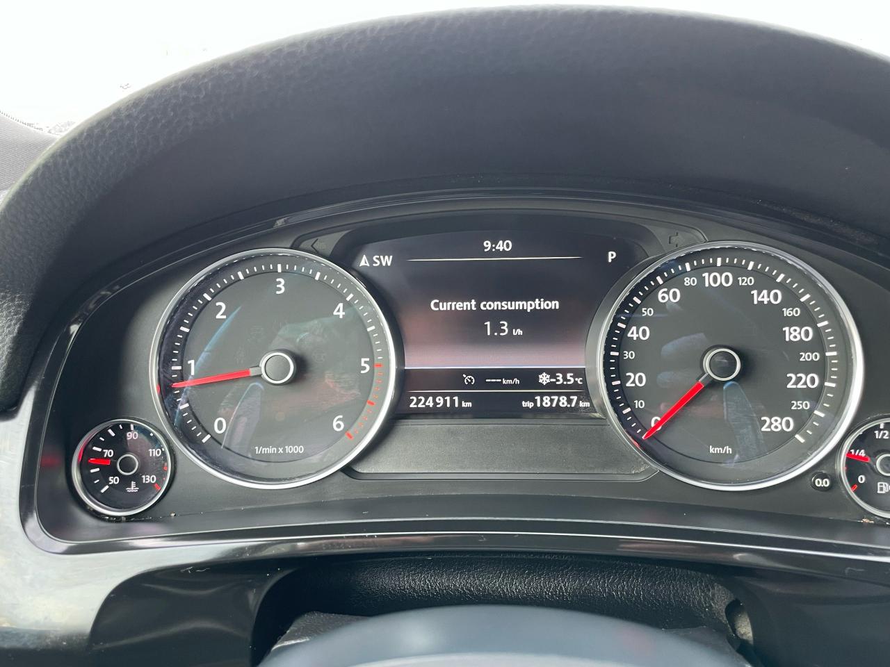 2014 Volkswagen Touareg HIGHLINE Photo