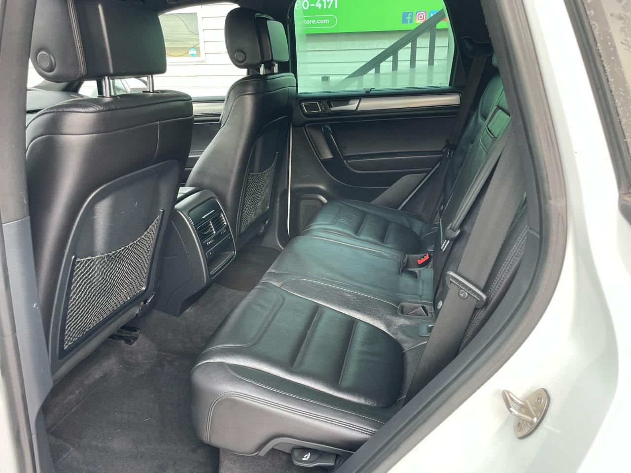 2014 Volkswagen Touareg HIGHLINE Photo