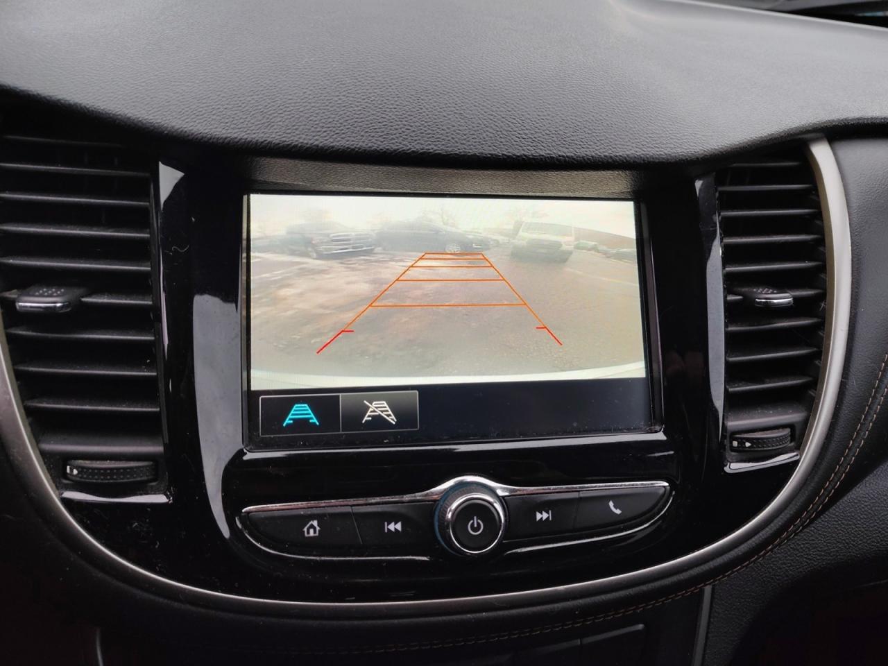 2017 Chevrolet Trax LT Photo