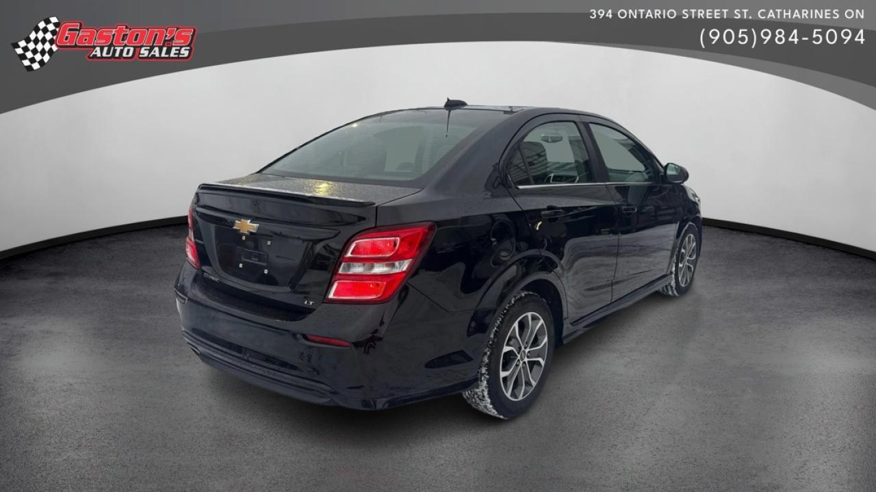 2017 Chevrolet Sonic LT Photo2