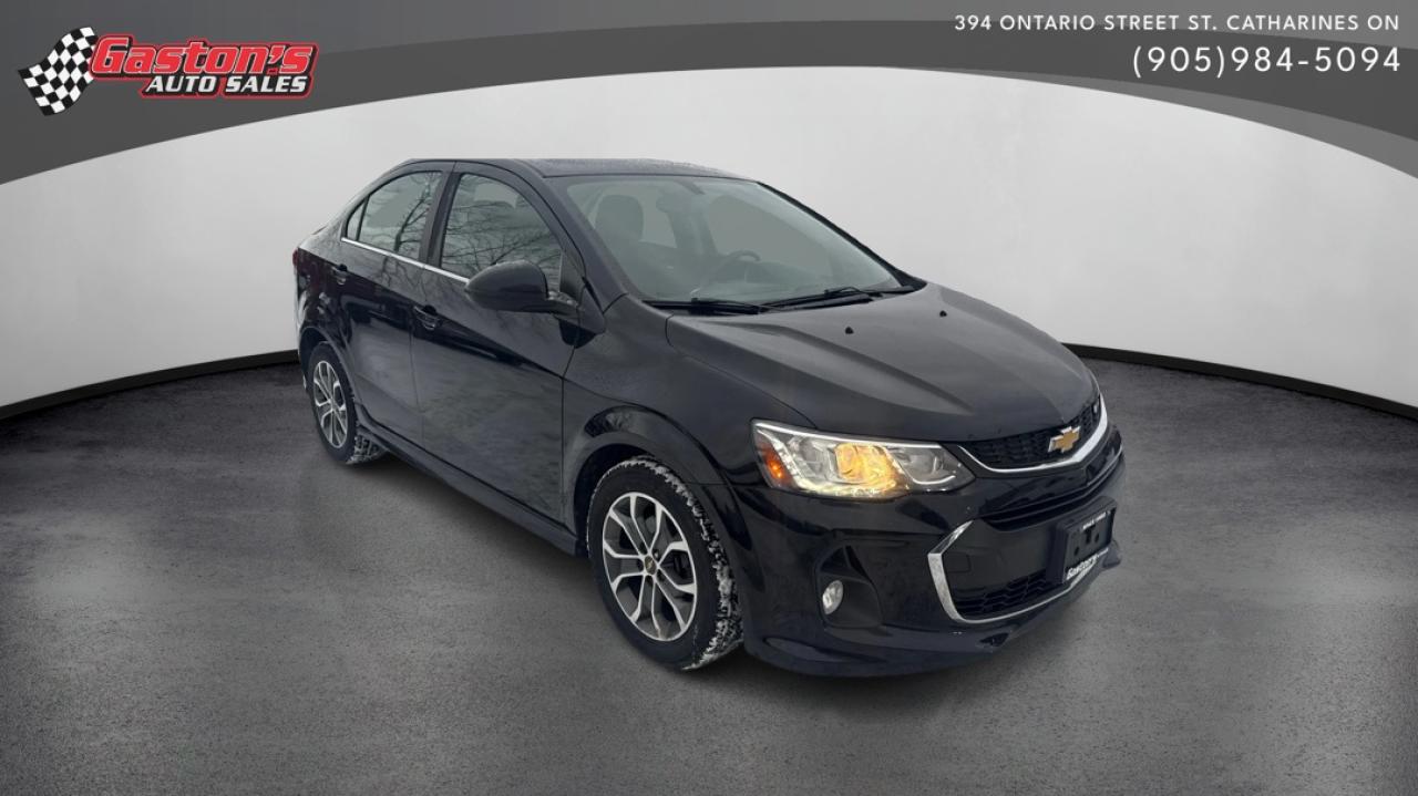 2017 Chevrolet Sonic LT Photo0