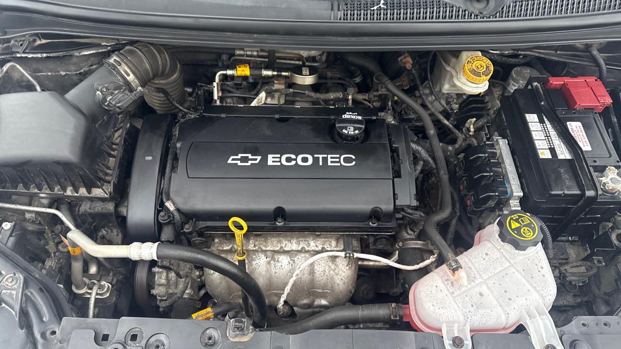 2017 Chevrolet Sonic LT Photo