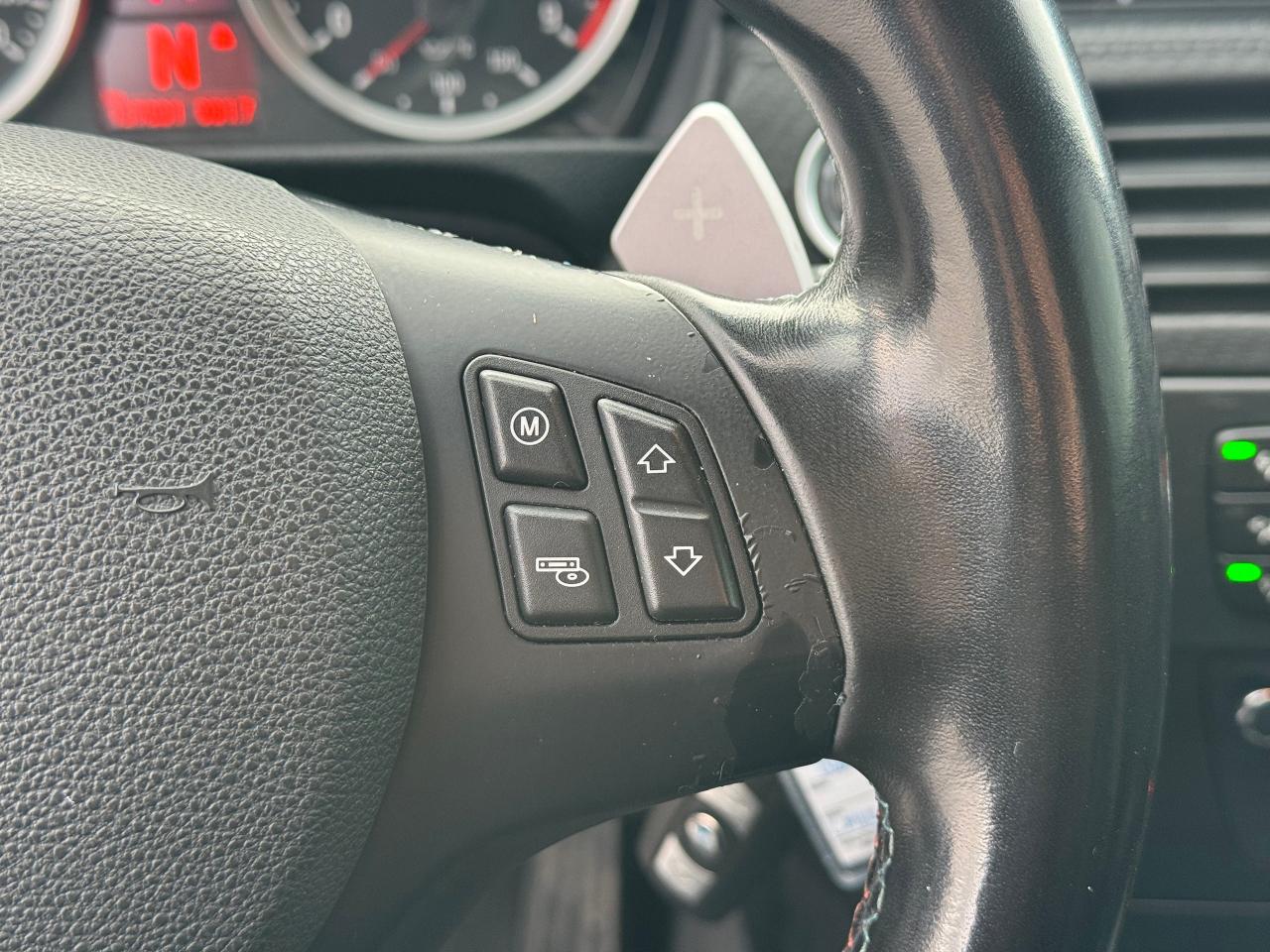 2011 BMW M3 4.0L V8 **CARBON ROOF**BRAUM BUCKET SEATS** Photo