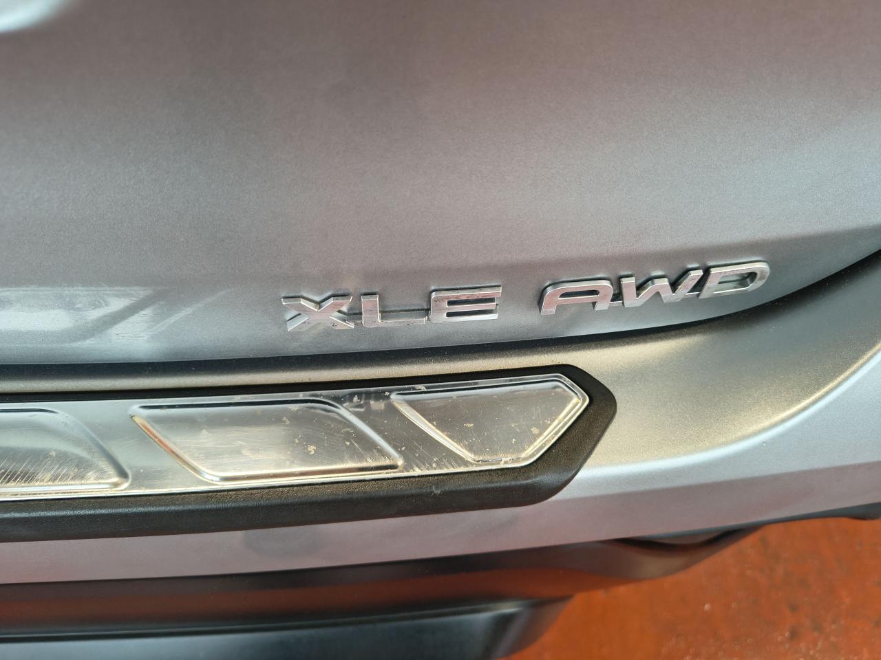 2024 Toyota Highlander XLE AWD Photo0