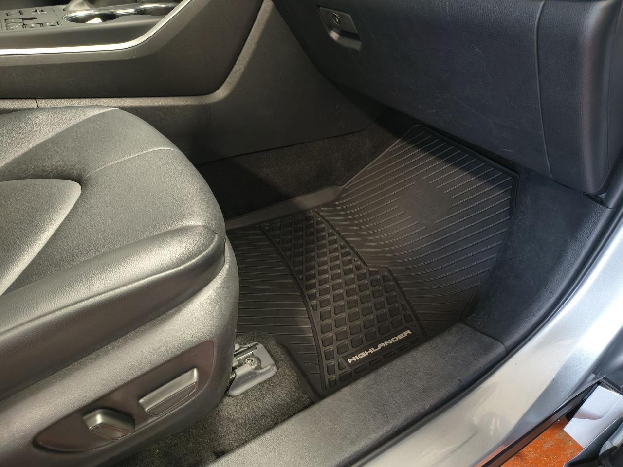 2024 Toyota Highlander XLE AWD Photo0