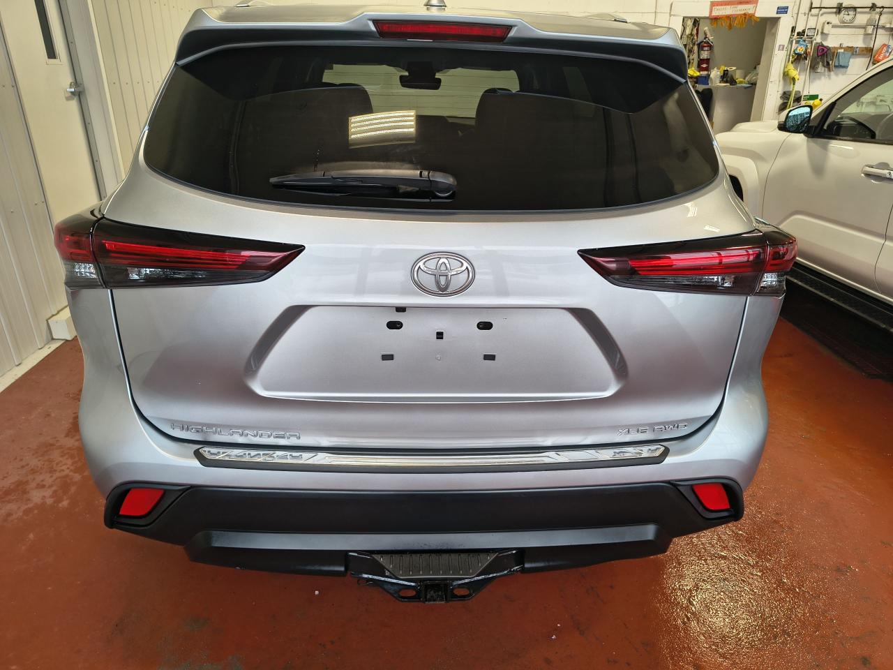 2024 Toyota Highlander XLE AWD Photo