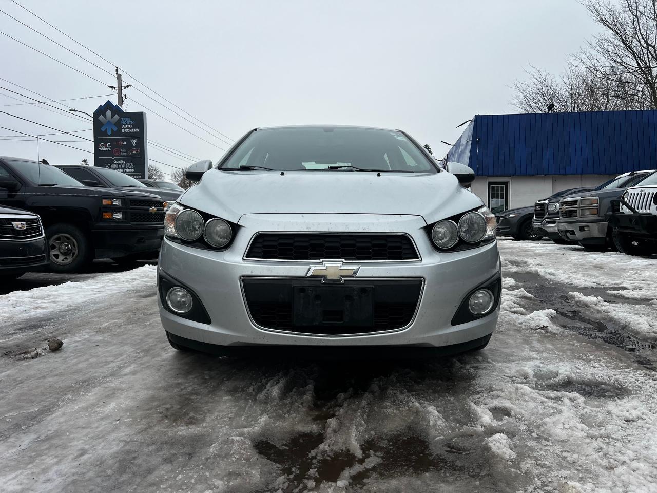 2014 Chevrolet Sonic 5dr HB LT Auto - Photo #2