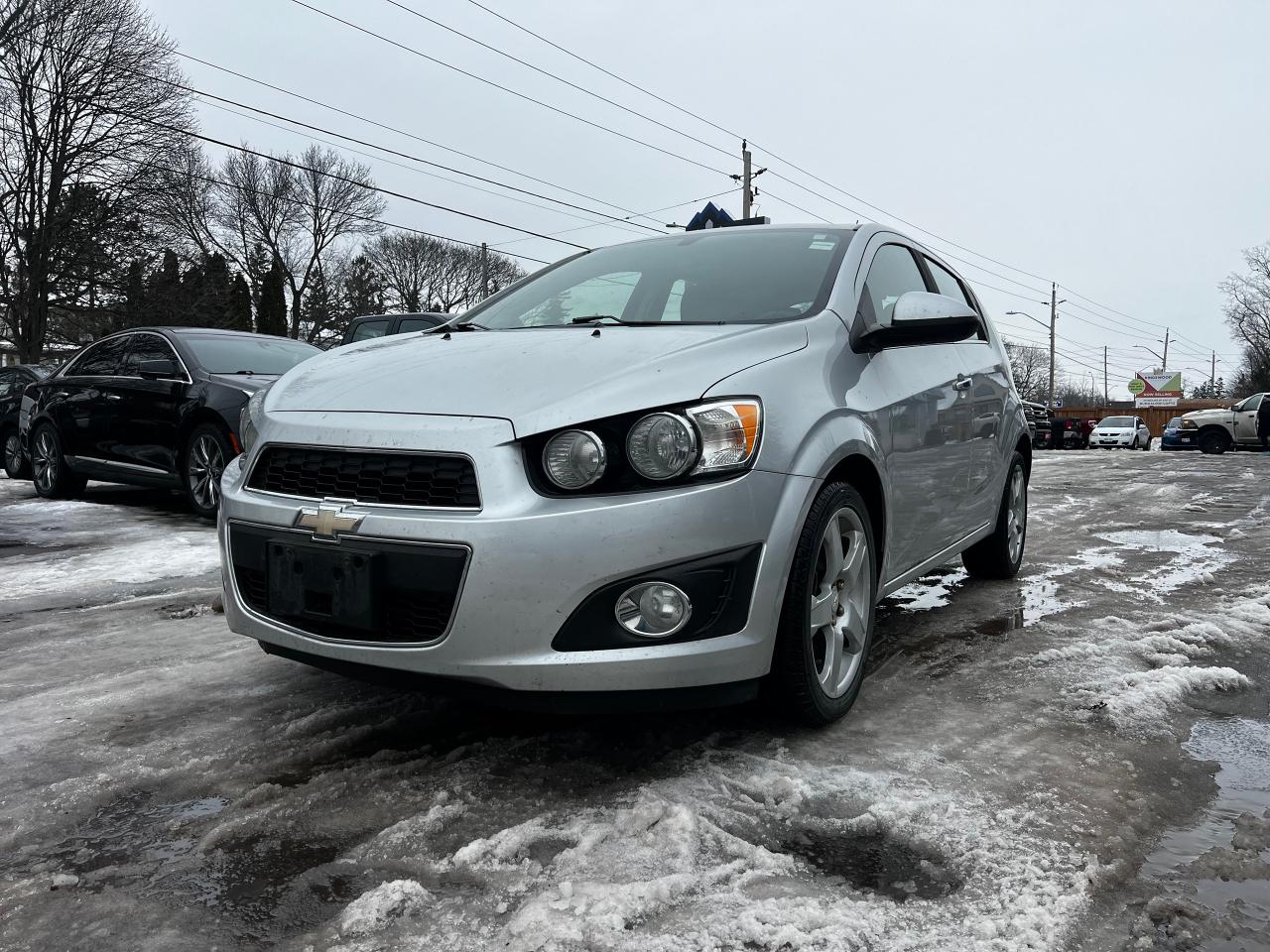 2014 Chevrolet Sonic 5dr HB LT Auto - Photo #3