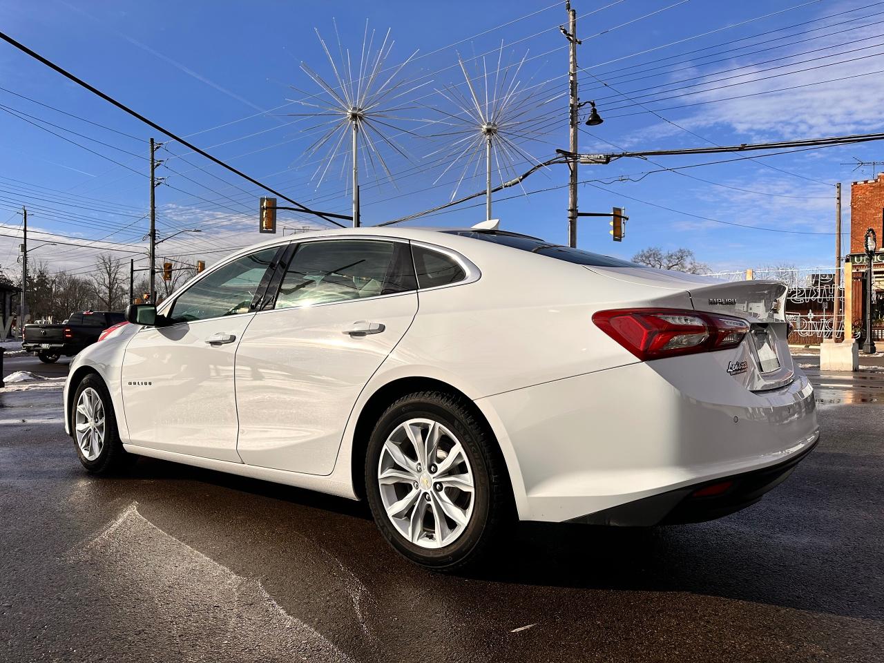 2020 Chevrolet Malibu CARPLAY, HEATED SEATS, FINANCING AVAB!