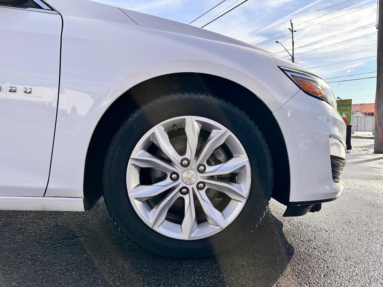 2020 Chevrolet Malibu CARPLAY, HEATED SEATS, FINANCING AVAB!