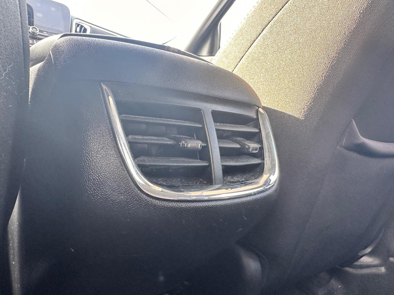 2020 Chevrolet Malibu CARPLAY, HEATED SEATS, FINANCING AVAB!