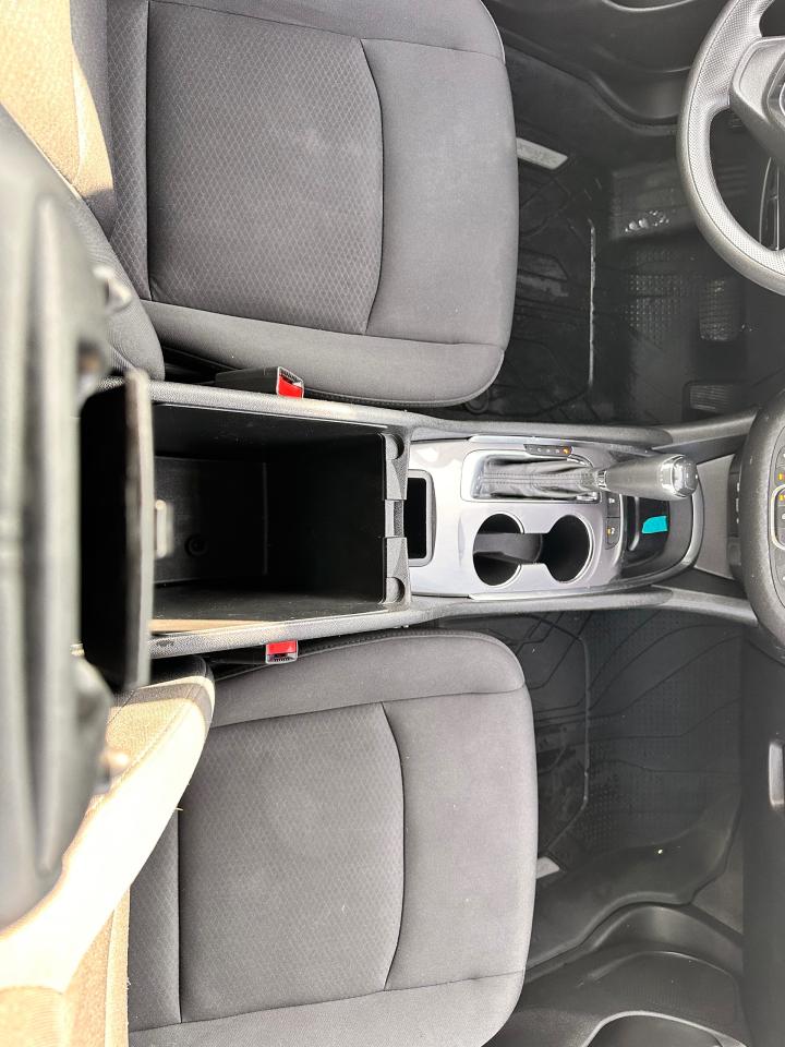 2020 Chevrolet Malibu CARPLAY, HEATED SEATS, FINANCING AVAB!