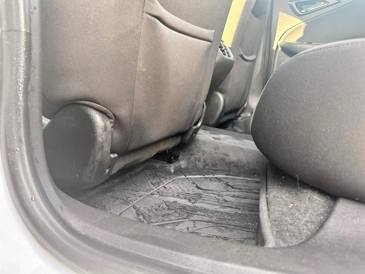 2020 Chevrolet Malibu CARPLAY, HEATED SEATS, FINANCING AVAB!