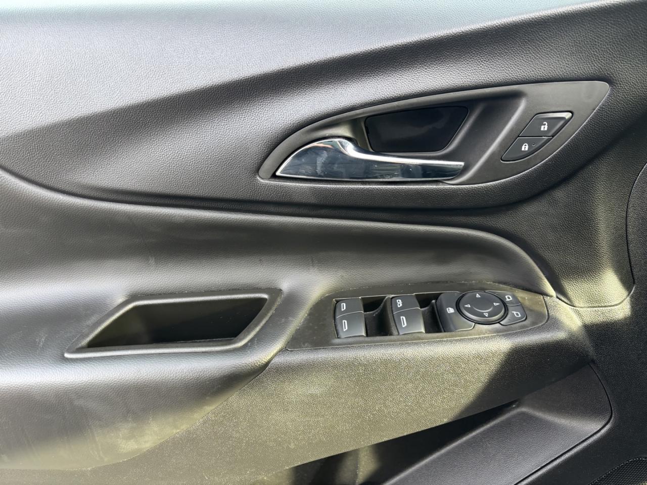 2023 Chevrolet Equinox LT ~ACCIDENT FREE~ Photo