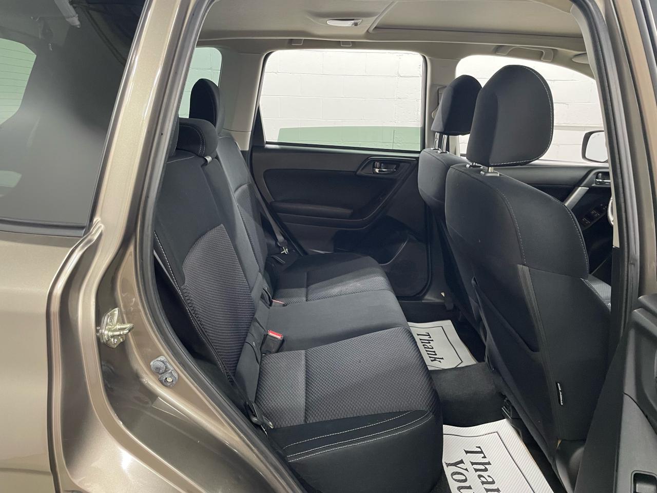 2017 Subaru Forester i Touring Photo4