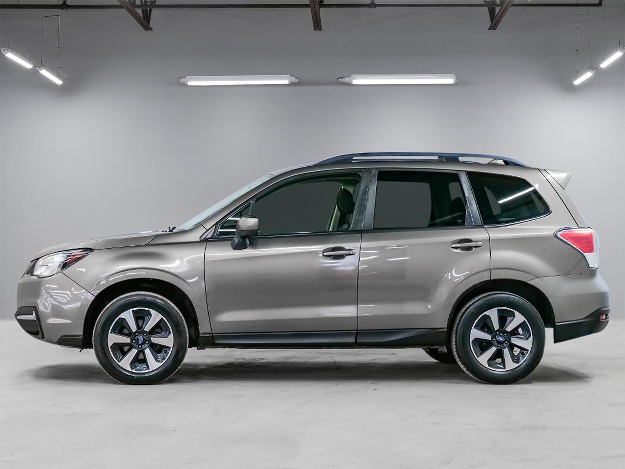 2017 Subaru Forester i Touring | CLEAN CARFAX | AWD | PANORAMIC SUNROOF Photo3