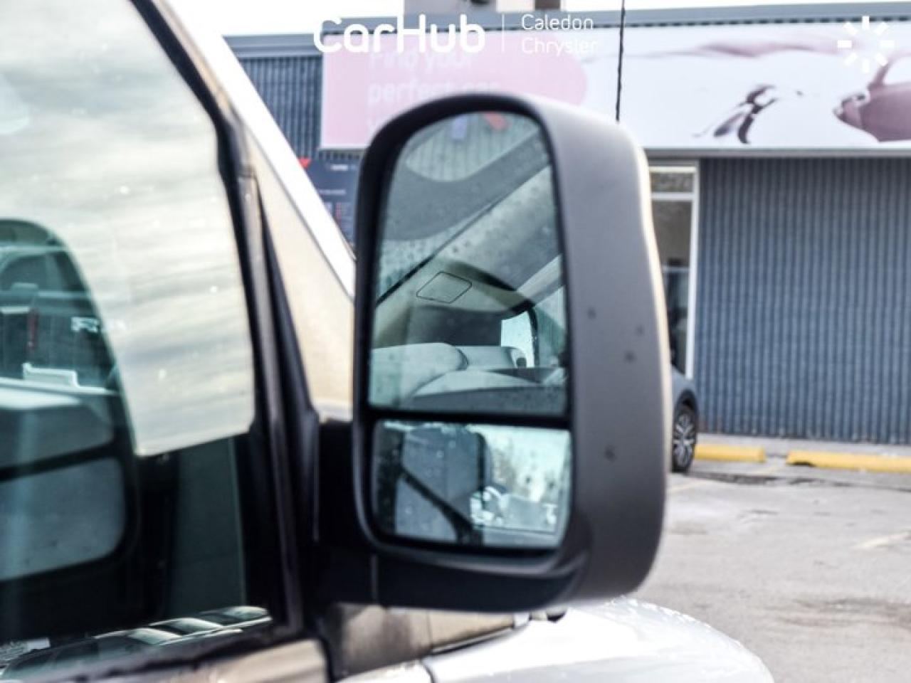 2024 Chevrolet Express Cargo Van RWD 2500 135" Backup Camera Air condition Photo