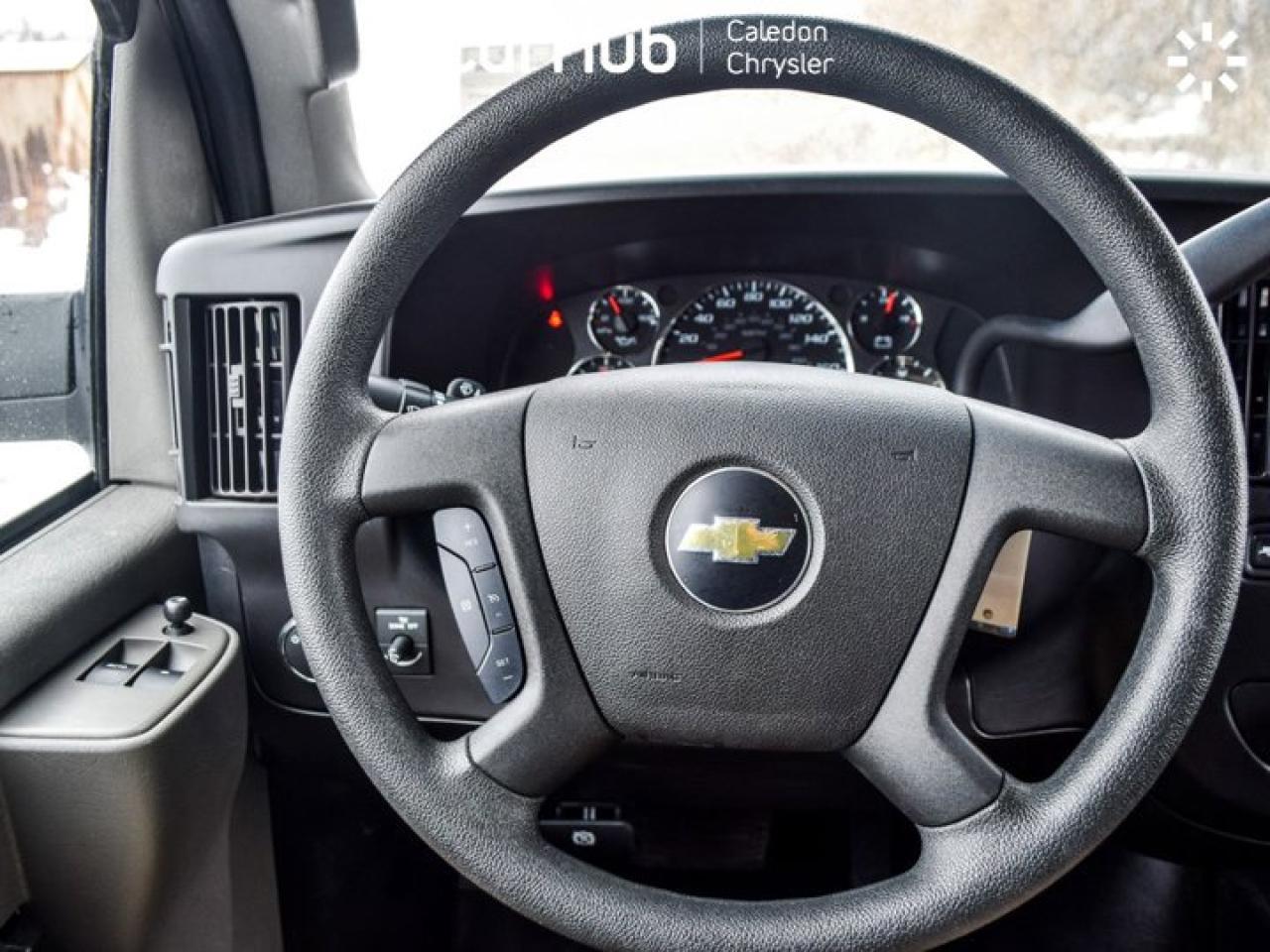 2024 Chevrolet Express Cargo Van RWD 2500 135" Backup Camera Air condition Photo