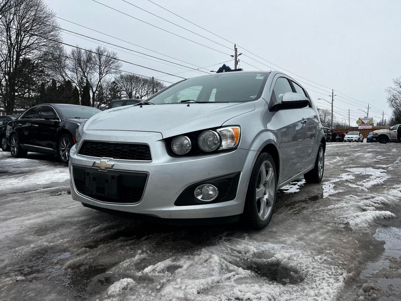 2014 Chevrolet Sonic 5dr HB LT Auto Photo2