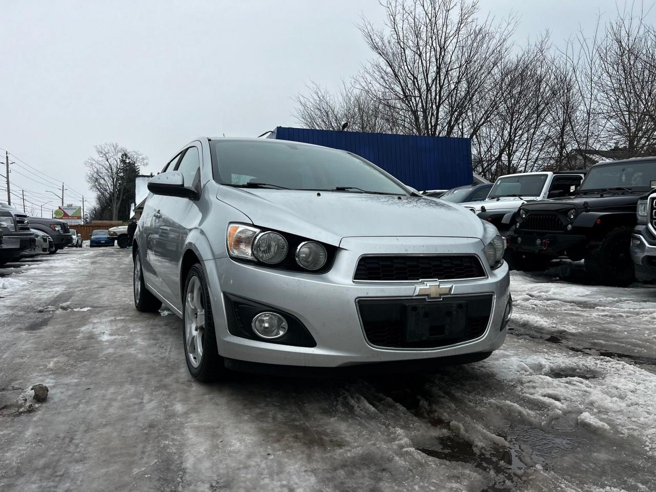 2014 Chevrolet Sonic 5dr HB LT Auto Photo0