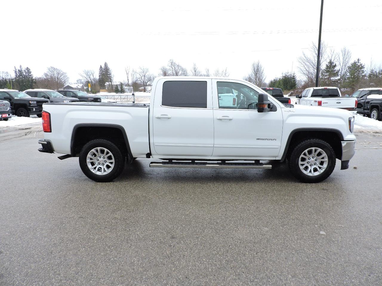 2018 GMC Sierra 1500 SLE/Kodiak 5.3L 4X4 6 Seater Only 104000 KMS Photo3