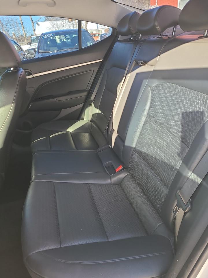 2017 Hyundai Elantra Limited - Photo #7