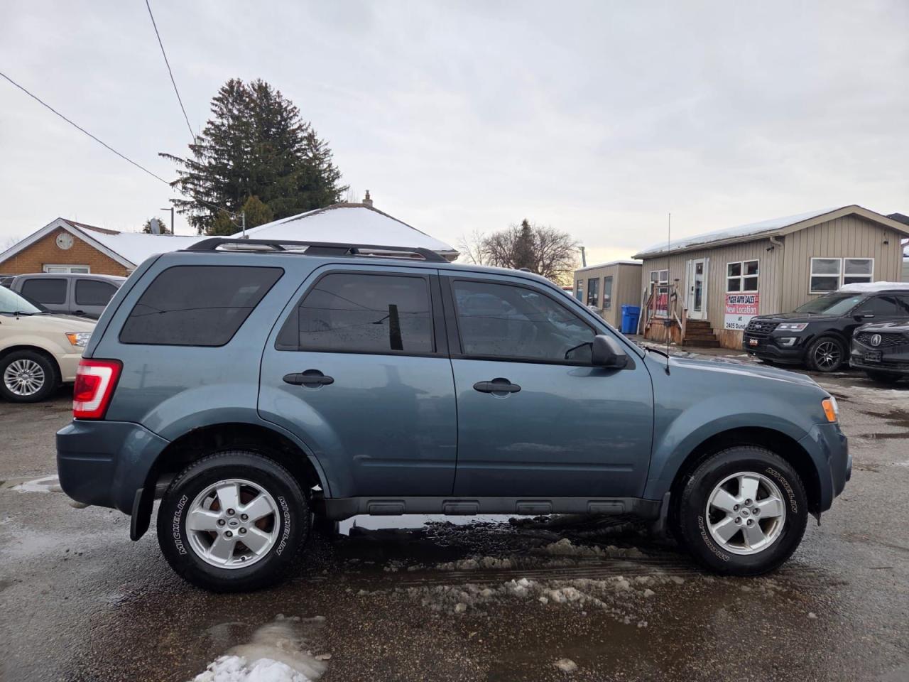 2012 Ford Escape XLT, ONE OWNER, NO ACCIDENTS, ONLY 74KM, CERTIFIED Photo