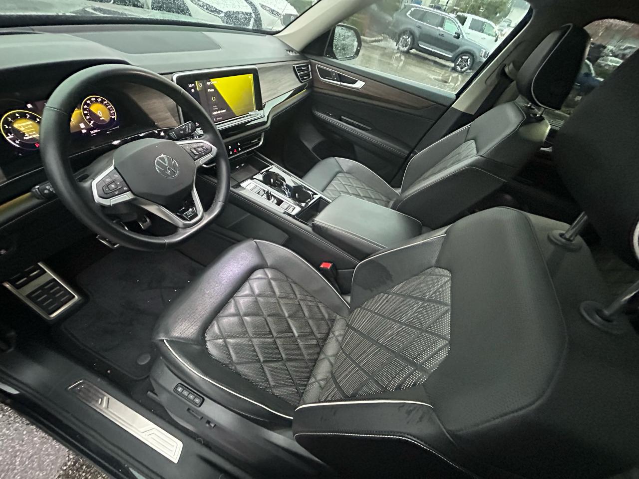 2024 Volkswagen Atlas EXECLINE - Photo #9