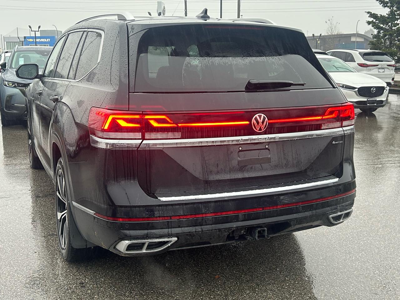2024 Volkswagen Atlas EXECLINE - Photo #3