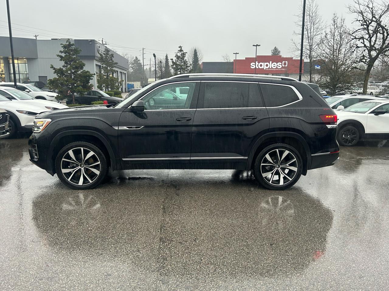 2024 Volkswagen Atlas EXECLINE - Photo #2