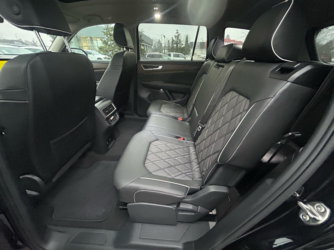 2024 Volkswagen Atlas EXECLINE - Photo #10