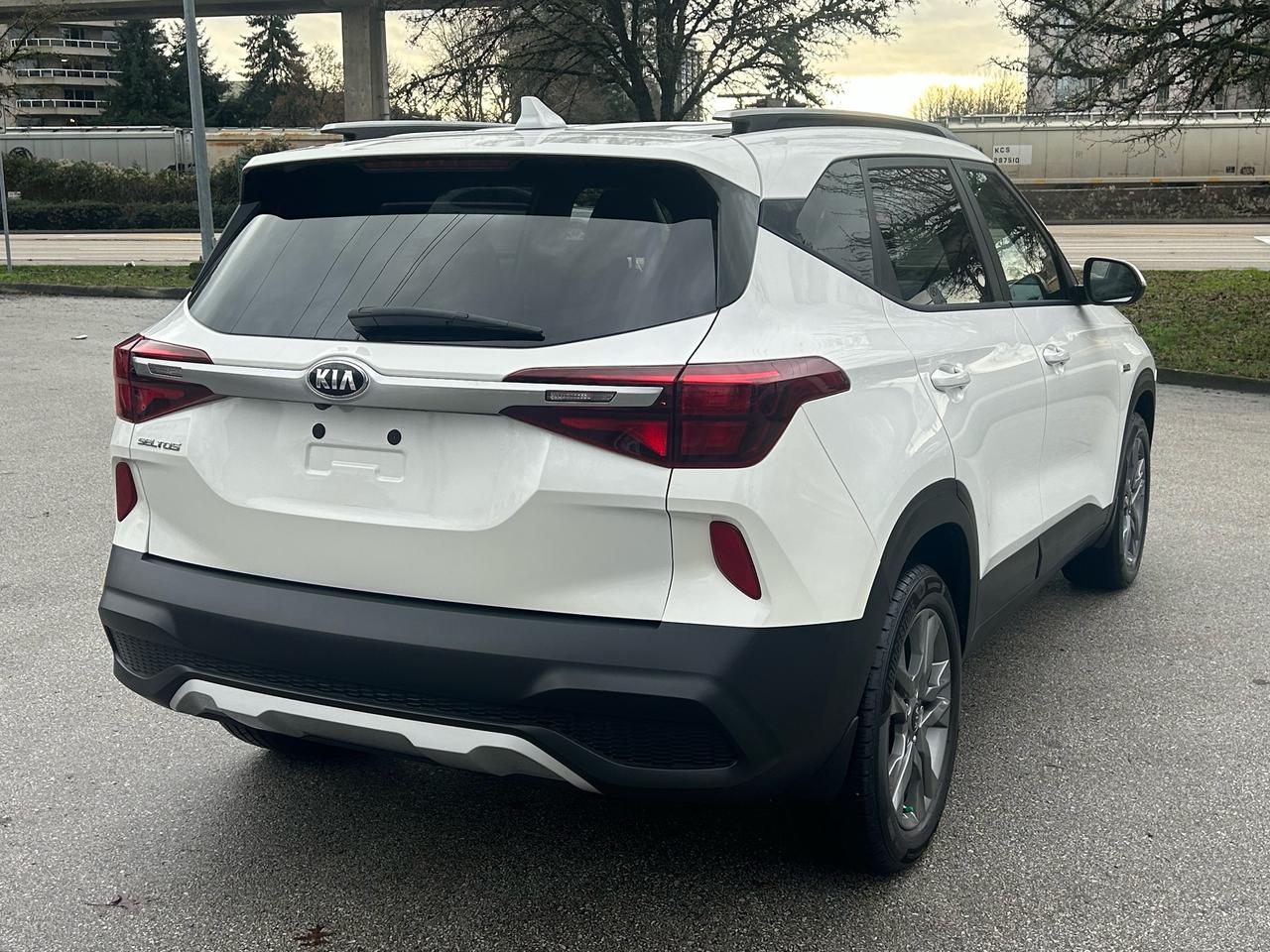 2021 Kia Seltos LX AWD - Photo #6